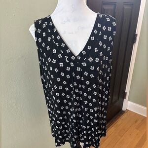 Croft & Barrow Black and White Sleeveless Wrap Blouse